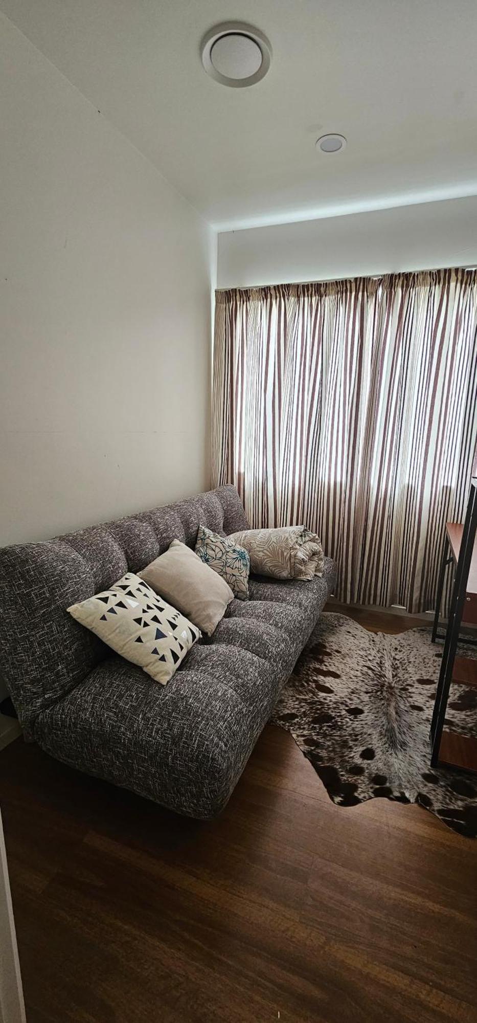This Fabulous, Single-Level 3 Plus 1 Small Room With Folding Sofa Home Оукланд Екстериор снимка