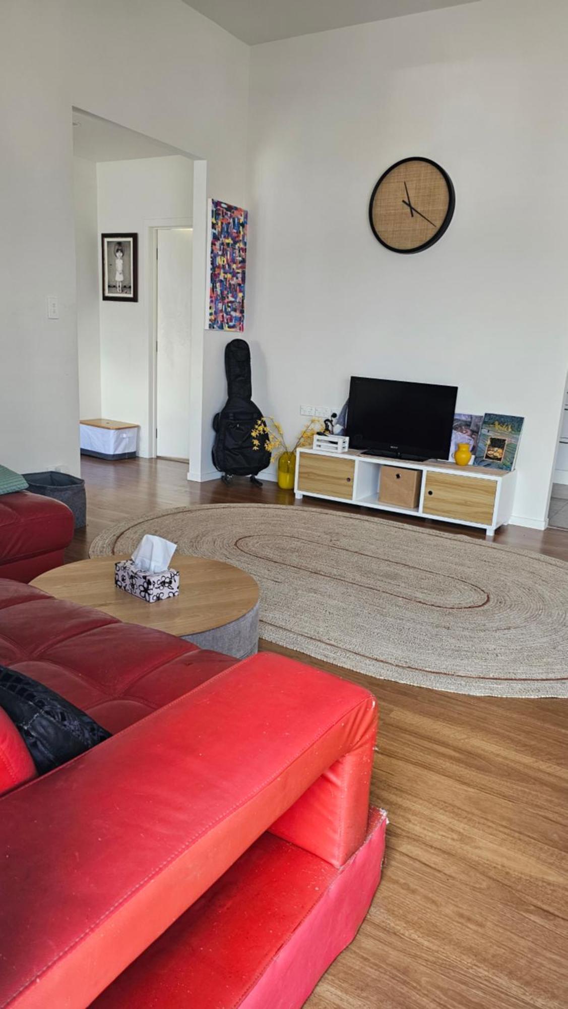 This Fabulous, Single-Level 3 Plus 1 Small Room With Folding Sofa Home Оукланд Екстериор снимка
